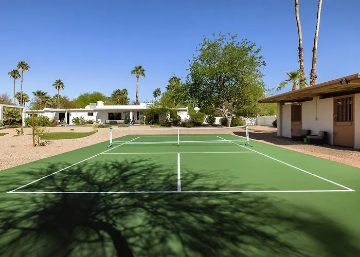 Holiday home Luxury With Pool, Pickleball Court And Fireplaces In Scottsdale, Arizona *