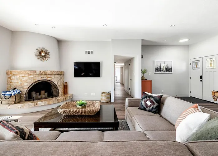 Luxury With Pool, Pickleball Court And Fireplaces In Scottsdale, Arizona Scottsdale