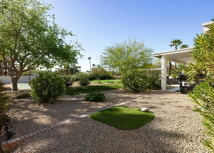 Luxury With Pool, Pickleball Court And Fireplaces In Scottsdale, Arizona Scottsdale