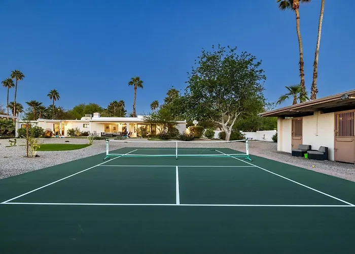Holiday home Luxury With Pool, Pickleball Court And Fireplaces In Scottsdale, Arizona