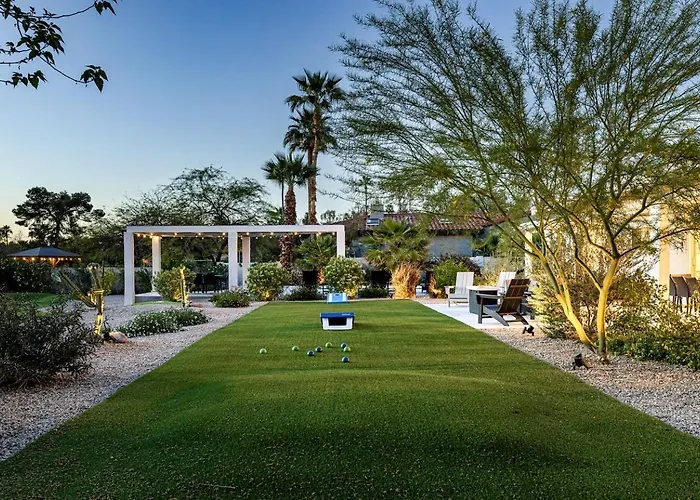 Luxury With Pool, Pickleball Court And Fireplaces In Scottsdale, Arizona Holiday home *